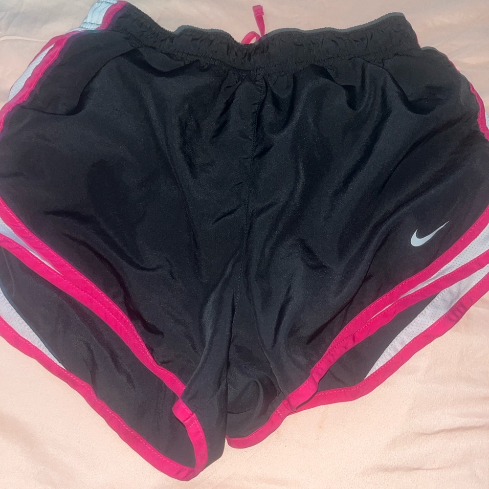Nike Women's Black and Pink Athletic Shorts SIZE M!